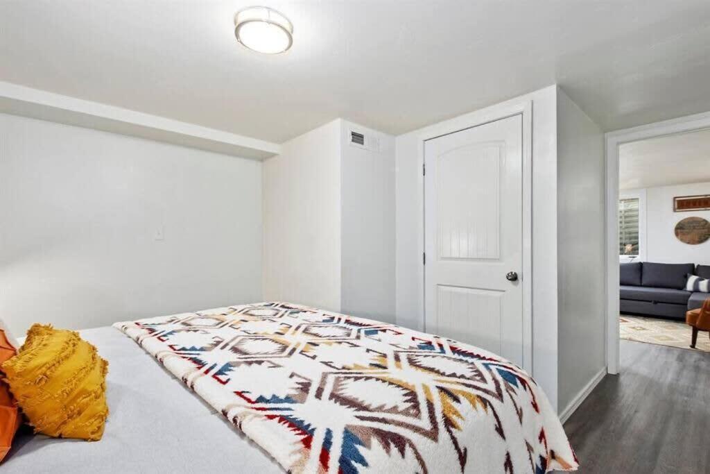#Stayinmydistrict Twin Falls Pendleton Chic Suite Exteriör bild